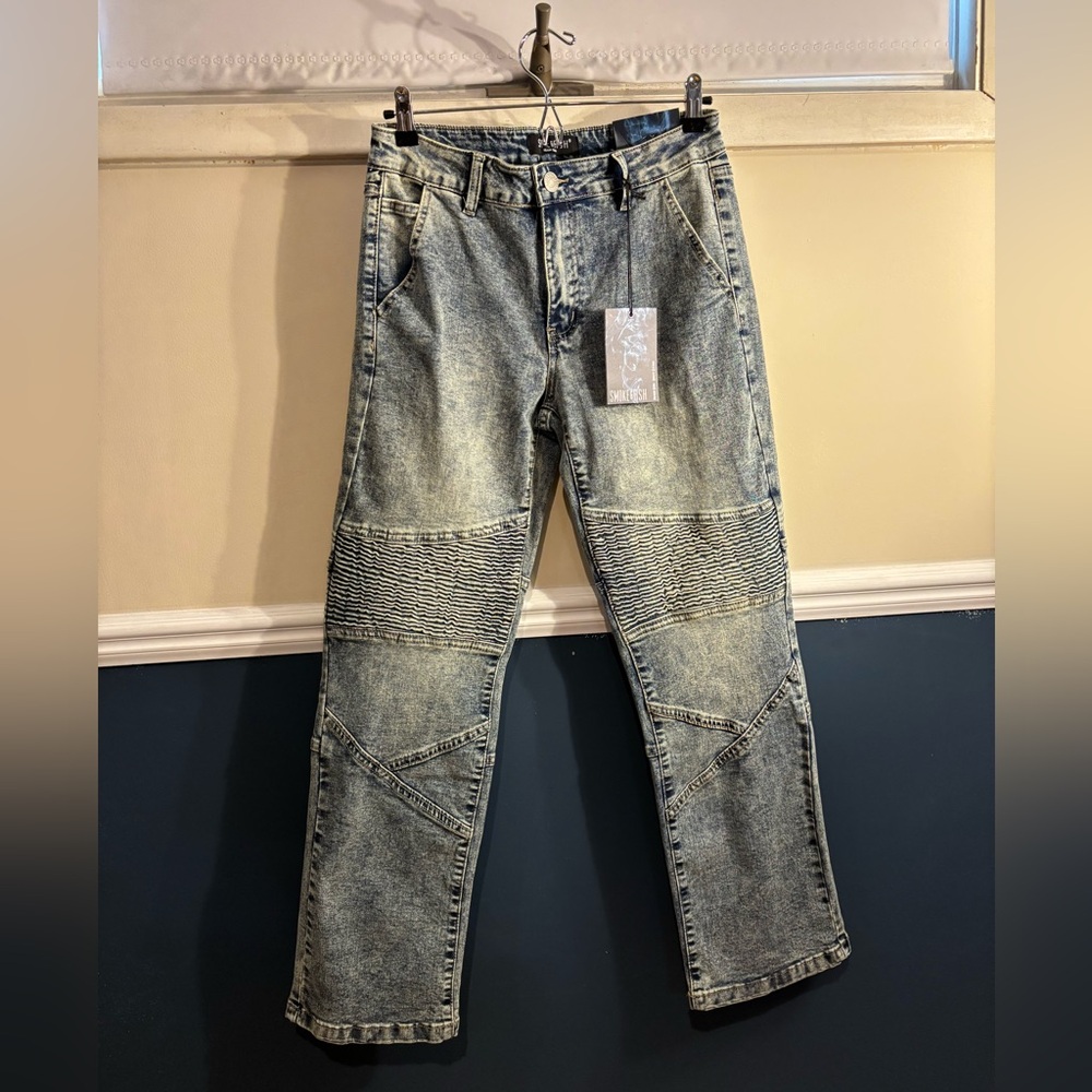 Smoke & Ash Stylish Relaxed Fit Distressed Jeans, Men’s size 29x30